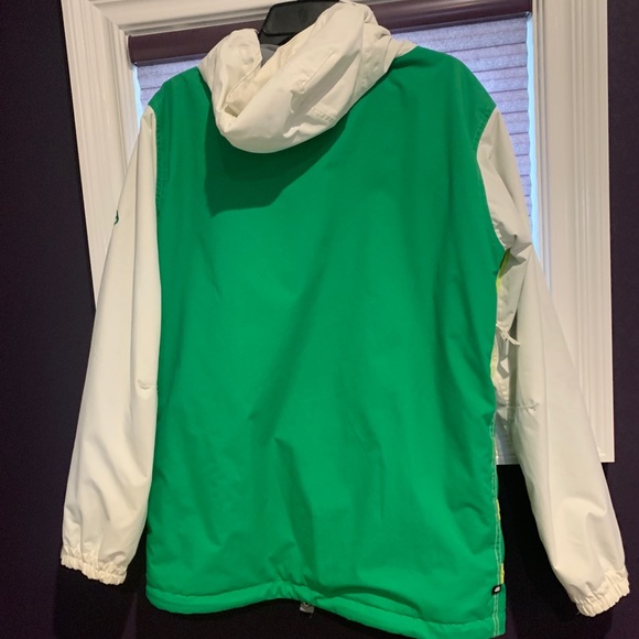 686 Mens snowboard jacket - Picture 2 of 4